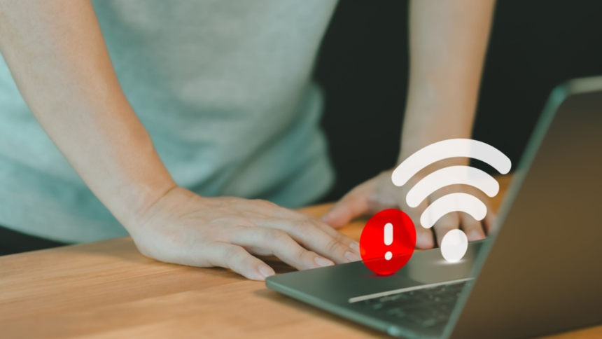 IT Minister Now Blames Telcos for Slow Internet in Pakistan